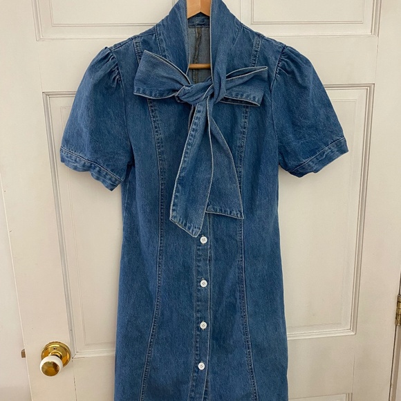 Chic Denim Bow-Tie Dress | Puff Sleeves | Button-Down | Cottagecore/Western - Picture 1 of 5